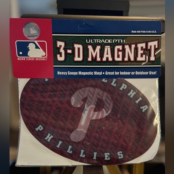 Phillies Car Magnet, Large,NWT,Red October,MLB Official - Picture 2 of 2